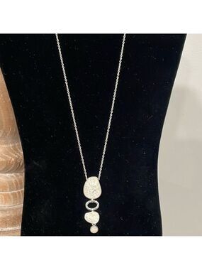 Avon White triple stone pendant with silver tone chain and removable extender
